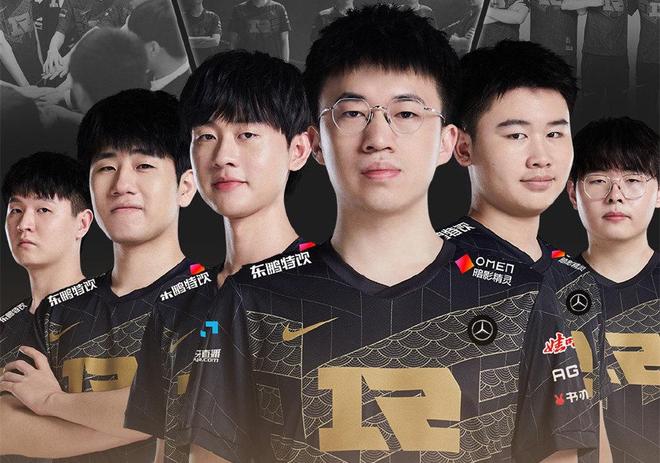 背后往往隐 背后往往隐